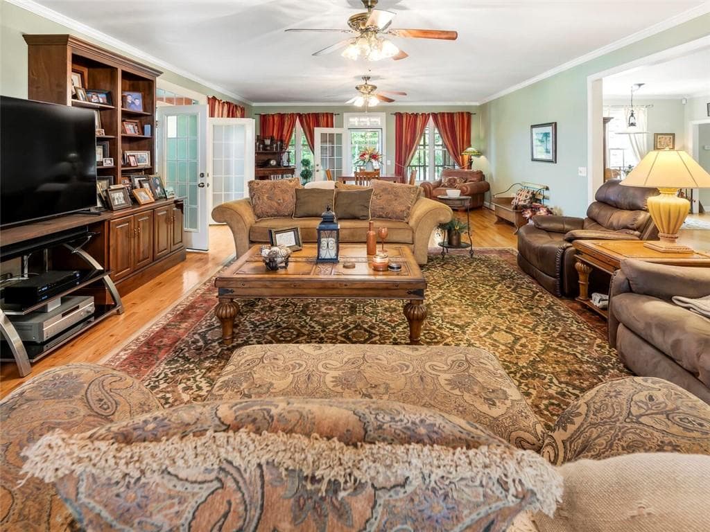 3 bedroom, 4 bathroom, 3,343 sq ft single family residence for sale at 565 N Hulett Road, Villa Rica, GA 30180 — photo 6