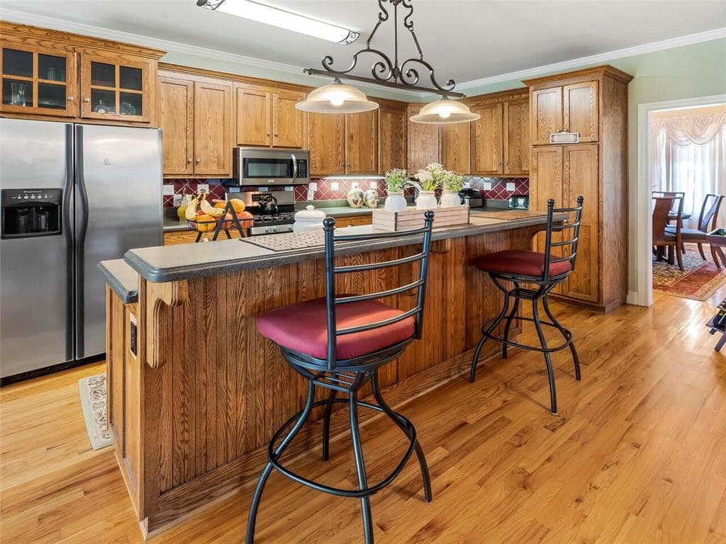3 bedroom, 4 bathroom, 3,343 sq ft single family residence for sale at 565 N Hulett Road, Villa Rica, GA 30180 — photo 9