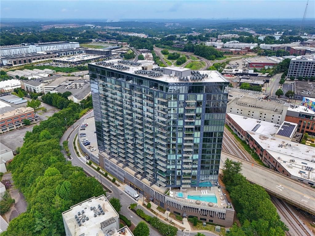 3 bedroom, 3 bathroom, 2,214 sq ft condominium for sale at 788 W Marietta Street 1803, Atlanta, GA 30318 — photo 2