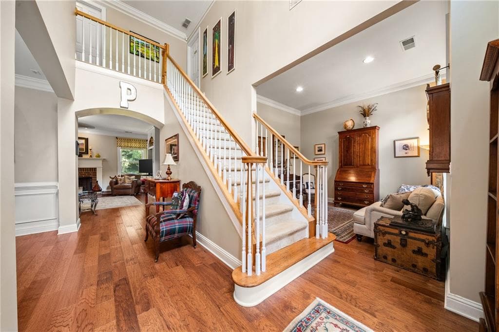4 bedroom, 3 bathroom, 3,025 sq ft single family residence under contract at 4451 Oakdale Vinings Landing, Smyrna, GA 30080 — photo 3