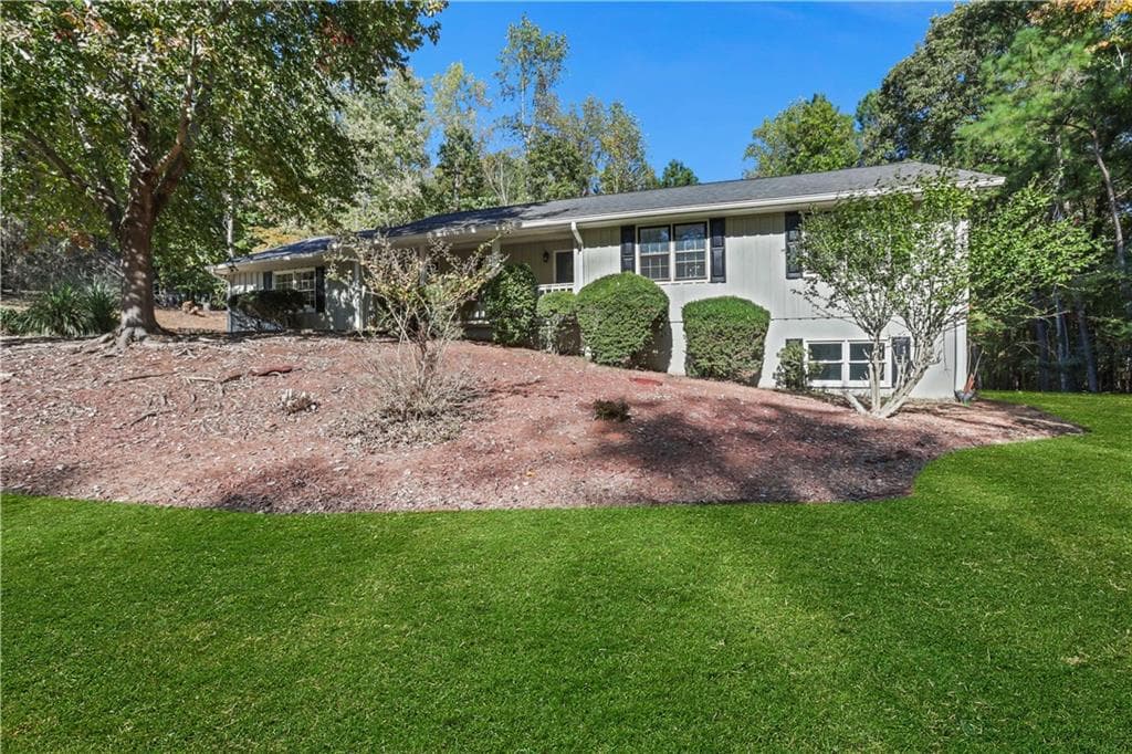 4 bedroom, 3 bathroom, 1,672 sq ft single family residence for rent at 4684 Ben Hill Drive, Oakwood, GA 30566 for $2,200 a month — photo 1 of 45