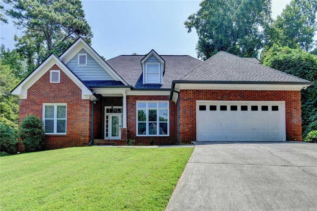 7 bedroom, 7 bathroom, 4,600 sq ft single family residence for sale at 5730 Elm Tree Drive, Buford, GA 30518 — photo 1 of 67