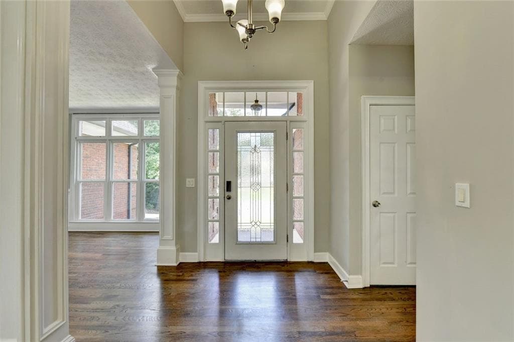 7 bedroom, 7 bathroom, 4,600 sq ft single family residence for sale at 5730 Elm Tree Drive, Buford, GA 30518 — photo 5