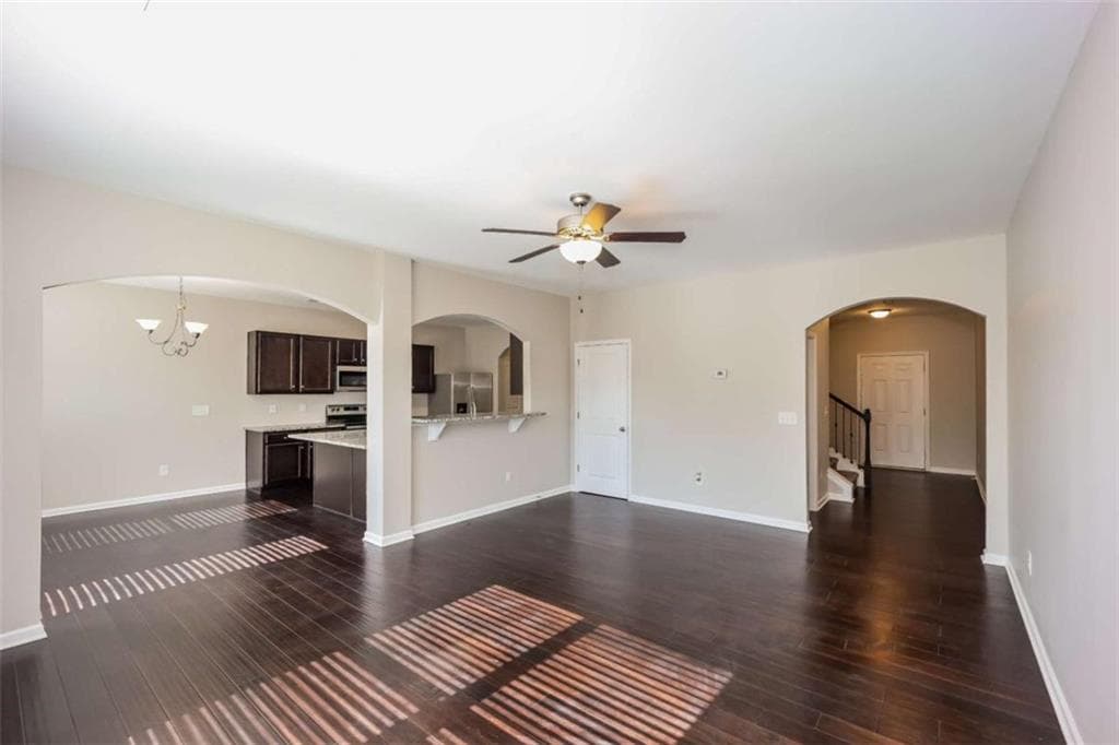 4 bedroom, 3 bathroom, 2,071 sq ft single family residence under contract at 110 Seabreeze Court, Newnan, GA 30265 — photo 10