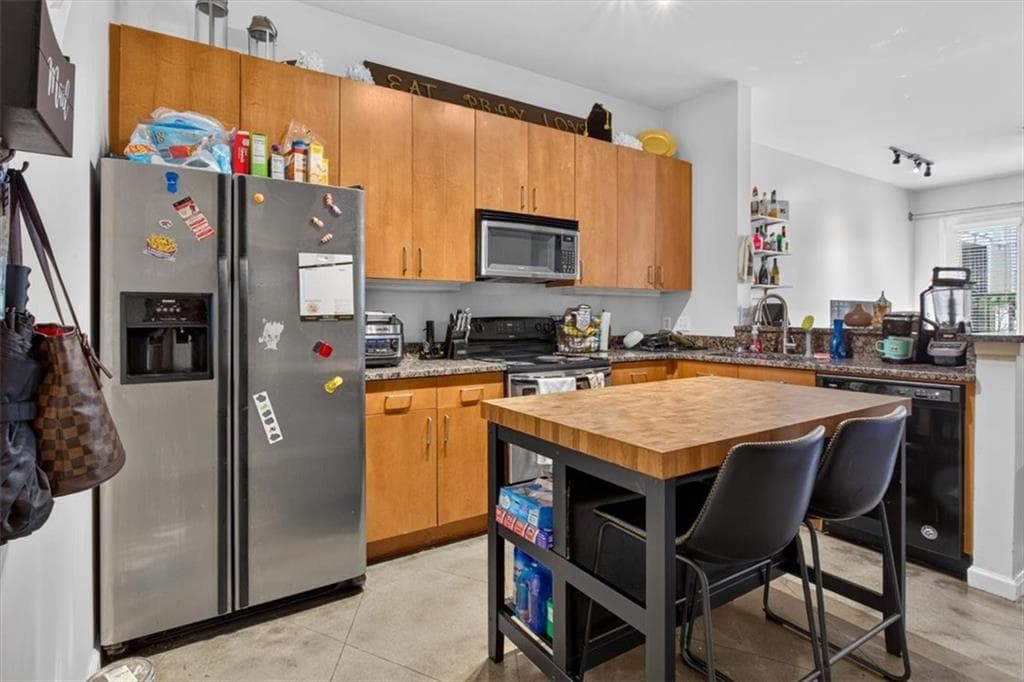 1 bedroom, 1 bathroom, 713 sq ft condominium for sale at 5300 Peachtree Road 0311, Atlanta, GA 30341 — photo 4
