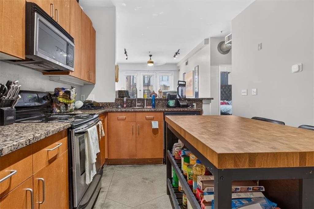 1 bedroom, 1 bathroom, 713 sq ft condominium for sale at 5300 Peachtree Road 0311, Atlanta, GA 30341 — photo 7