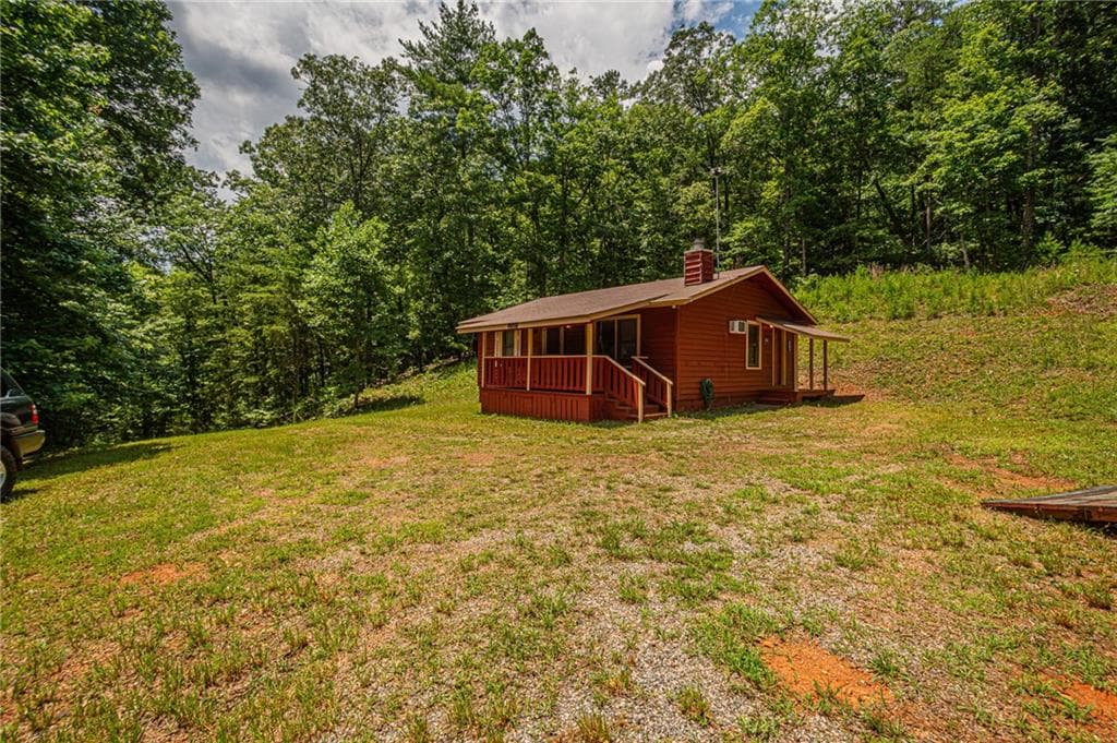 2 bedroom, 1 bathroom, 768 sq ft single family residence for sale at 731 Jim Anderson Road, Dahlonega, GA 30533