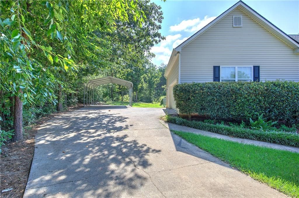 3 bedroom, 2 bathroom, 1,176 sq ft single family residence for sale at 49 Indian Hills Drive, Rydal, GA 30171 — photo 2