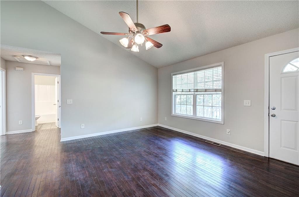 3 bedroom, 2 bathroom, 1,176 sq ft single family residence for sale at 49 Indian Hills Drive, Rydal, GA 30171 — photo 7