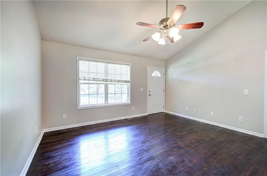 3 bedroom, 2 bathroom, 1,176 sq ft single family residence for sale at 49 Indian Hills Drive, Rydal, GA 30171 — photo 8