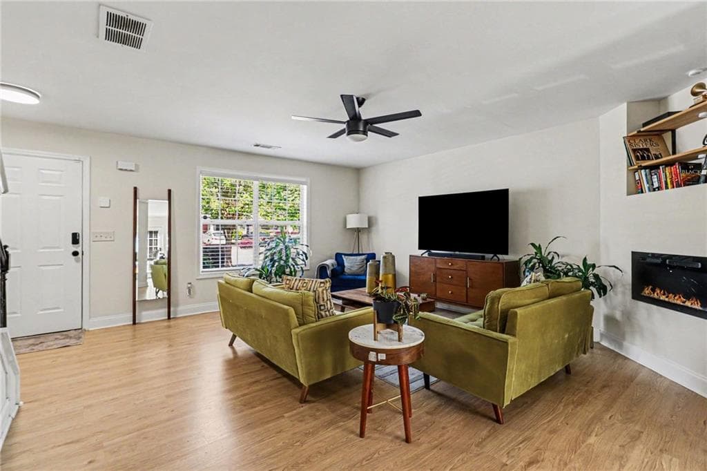 2 bedroom, 3 bathroom, 1,596 sq ft townhouse for sale at 7050 Galloway Point, Riverdale, GA 30296 — photo 3