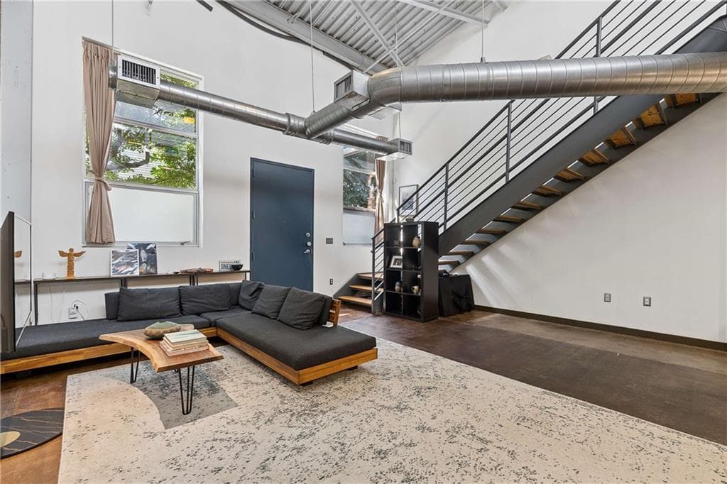 1 bedroom, 2 bathroom, 1,131 sq ft condominium for sale at 400 Village Parkway 143, Atlanta, GA 30306 — photo 5