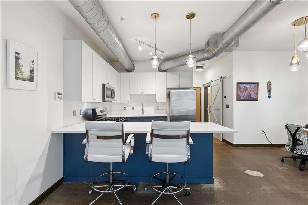 1 bedroom, 2 bathroom, 1,131 sq ft condominium for sale at 400 Village Parkway 143, Atlanta, GA 30306 — photo 8