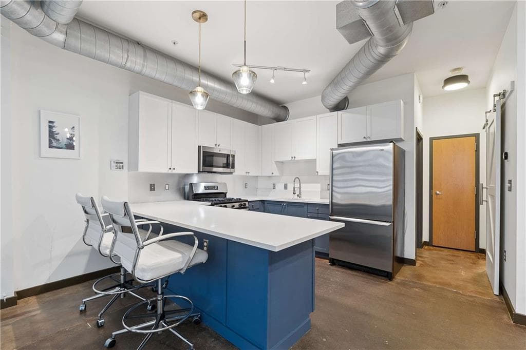 1 bedroom, 2 bathroom, 1,131 sq ft condominium for sale at 400 Village Parkway 143, Atlanta, GA 30306 — photo 9