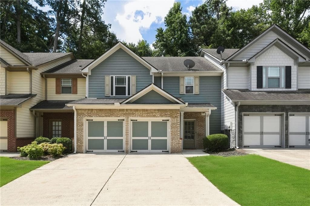 3 bedroom, 3 bathroom, 2,190 sq ft townhouse for sale at 969 Brownstone Lane 18, Marietta, GA 30008 — photo 2