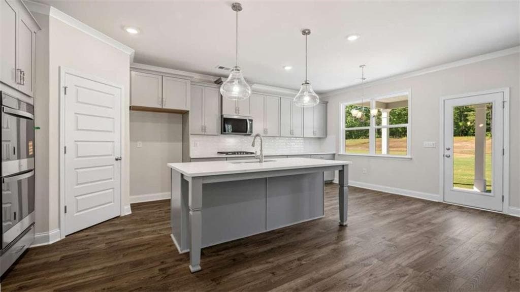 4 bedroom, 4 bathroom single family residence under contract at 110 Sapelo Drive, Senoia, GA 30276 — photo 6