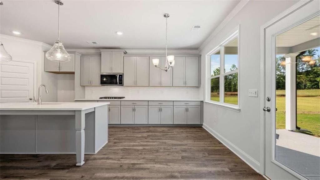 4 bedroom, 4 bathroom single family residence under contract at 110 Sapelo Drive, Senoia, GA 30276 — photo 8