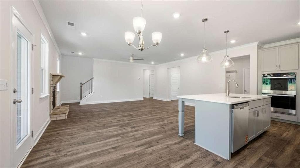 4 bedroom, 4 bathroom single family residence under contract at 110 Sapelo Drive, Senoia, GA 30276 — photo 10