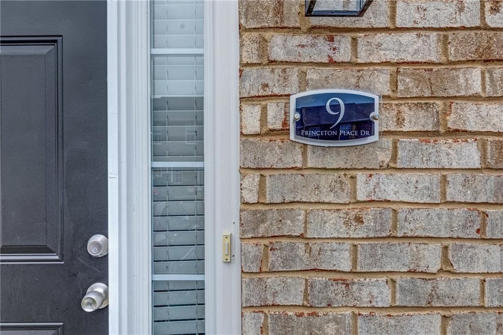 2 bedroom, 3 bathroom, 1,116 sq ft townhouse for sale at 9 Princeton Place Drive, Adairsville, GA 30103 — photo 4