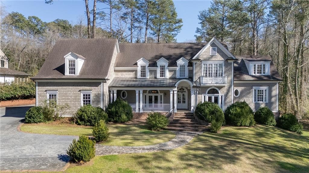6 bedroom, 7 bathroom, 5,683 sq ft single family residence sold at 850 N Island Drive, Atlanta, GA 30327