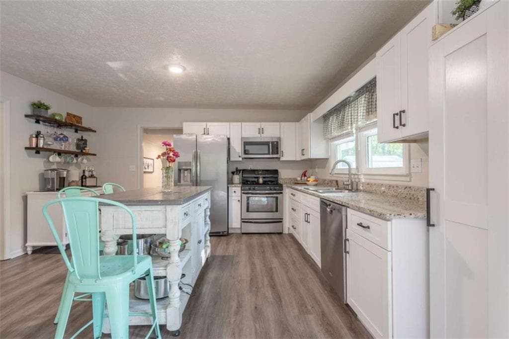 4 bedroom, 2 bathroom, 2,100 sq ft single family residence under contract at 45 Lee Drive, Carrollton, GA 30116 — photo 9