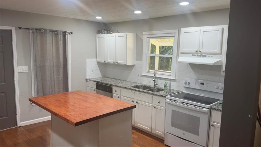3 bedroom, 2 bathroom, 1,680 sq ft single family residence for sale at 1163 Kinney Mill Road, Mount Airy, GA 30563 — photo 3