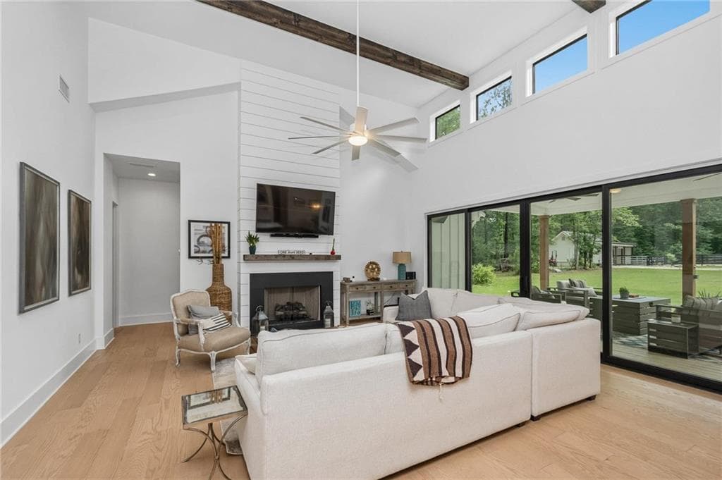 4 bedroom, 5 bathroom, 3,448 sq ft single family residence for sale at 1230 Blalock Lakes Drive, Newnan, GA 30263 — photo 6