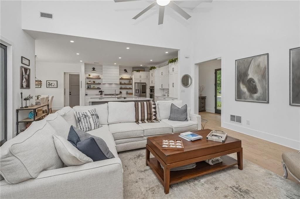 4 bedroom, 5 bathroom, 3,448 sq ft single family residence for sale at 1230 Blalock Lakes Drive, Newnan, GA 30263 — photo 9