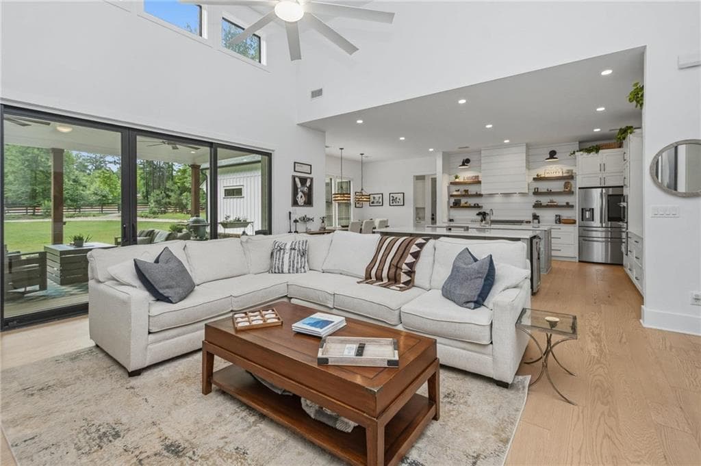 4 bedroom, 5 bathroom, 3,448 sq ft single family residence for sale at 1230 Blalock Lakes Drive, Newnan, GA 30263 — photo 10