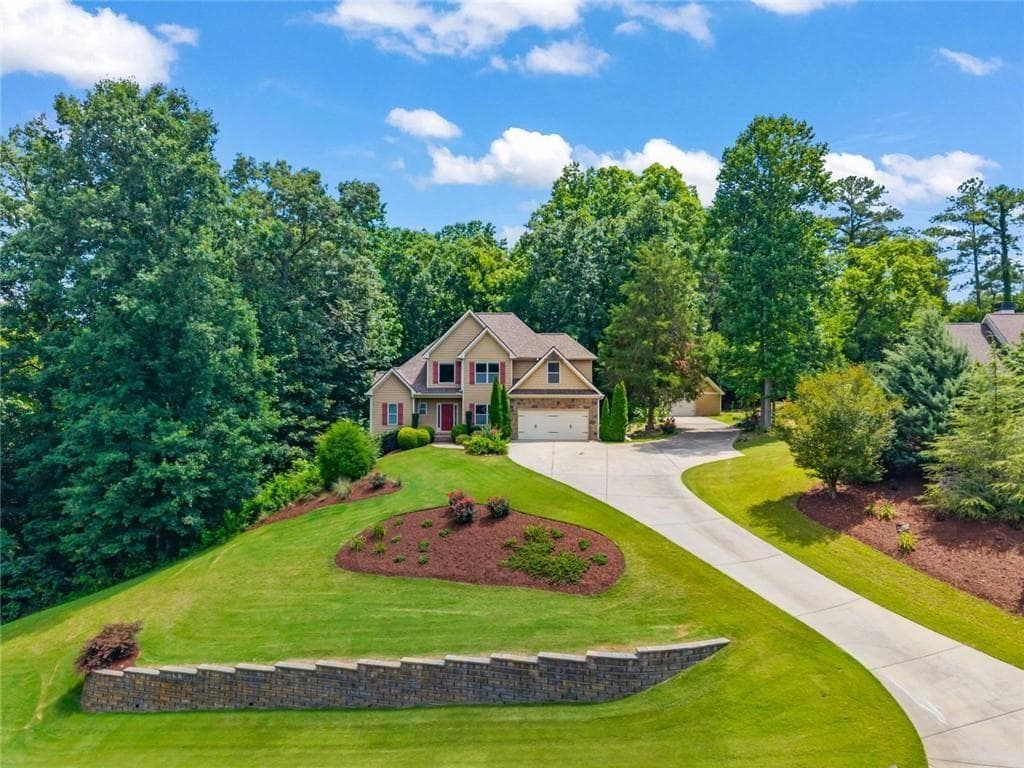 4 bedroom, 4 bathroom, 2,387 sq ft single family residence for sale at 173 Dawson Manor Drive, Dawsonville, GA 30534 — photo 2