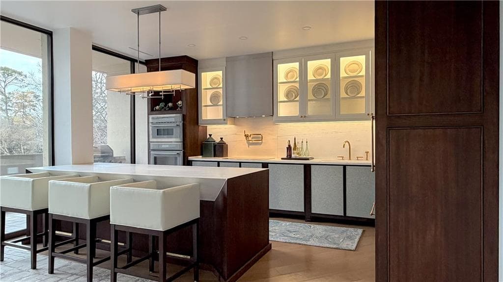 2 bedroom, 2 bathroom condominium for rent at 2575 Peachtree Road 7G, Atlanta, GA 30305 for $9,000 a month — photo 3