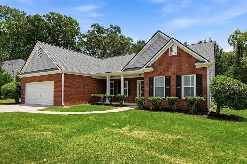 3 bedroom, 2 bathroom, 1,916 sq ft single family residence for sale at 3115 Sunlight Drive, Austell, GA 30106 — photo 2