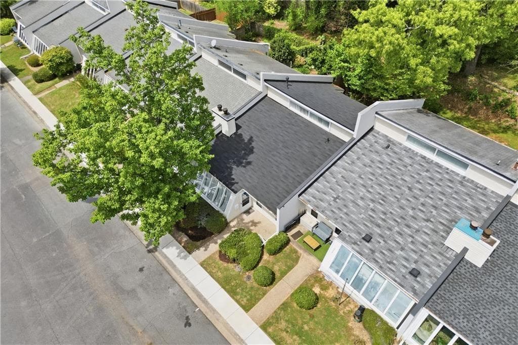3 bedroom, 2 bathroom, 1,490 sq ft condominium for rent at 224 Goshen Lane, Woodstock, GA 30188 for $2,000 a month — photo 2