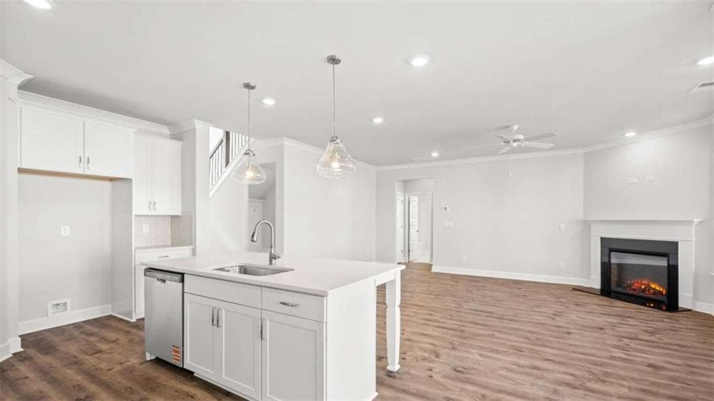4 bedroom, 3 bathroom, 2,533 sq ft single family residence under contract at 2037 Winged Elm Way, Lawrenceville, GA 30045 — photo 8