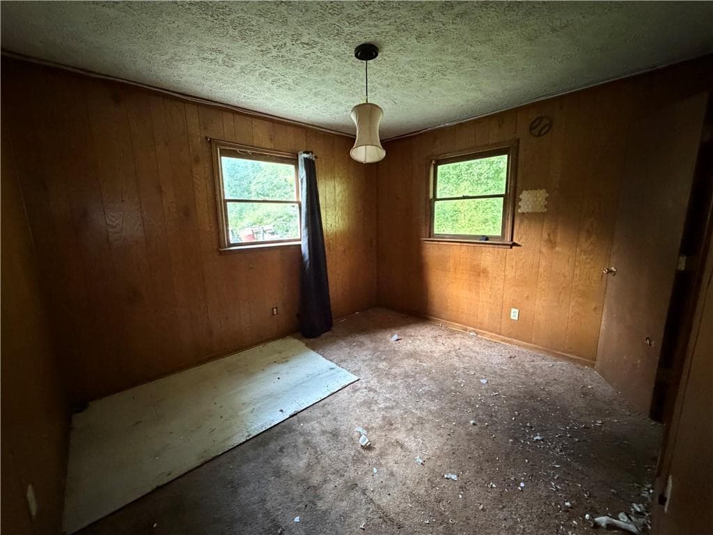 3 bedroom, 1 bathroom, 1,075 sq ft single family residence under contract at 1018 Scott Brown Road, Fairmount, GA 30139 — photo 5