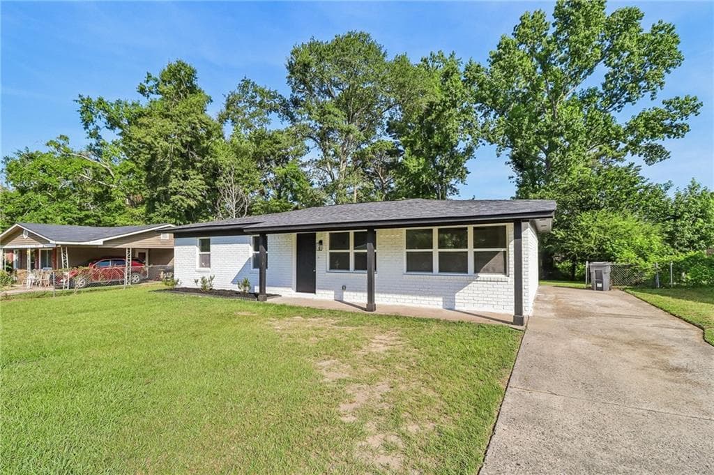 4 bedroom, 2 bathroom, 1,260 sq ft single family residence under contract at 3625 Meadowgrove Drive, Augusta, GA 30906 — photo 3