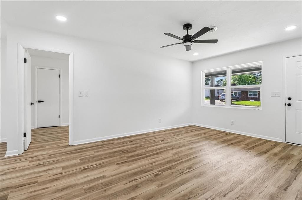 4 bedroom, 2 bathroom, 1,260 sq ft single family residence under contract at 3625 Meadowgrove Drive, Augusta, GA 30906 — photo 4