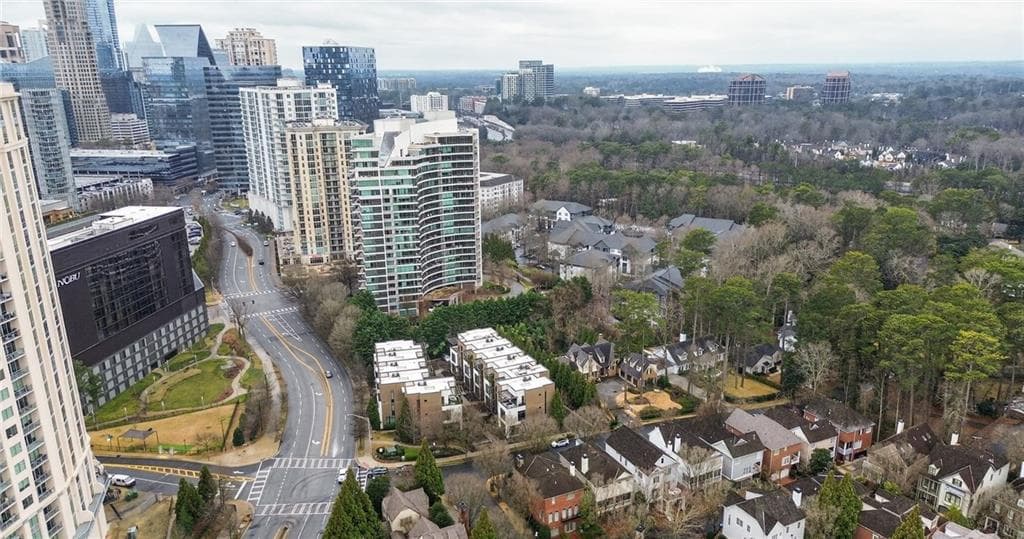 3 bedroom, 4 bathroom, 3,945 sq ft townhouse for rent at 721 Longleaf Drive 1, Atlanta, GA 30342 for $9,150 a month — photo 5