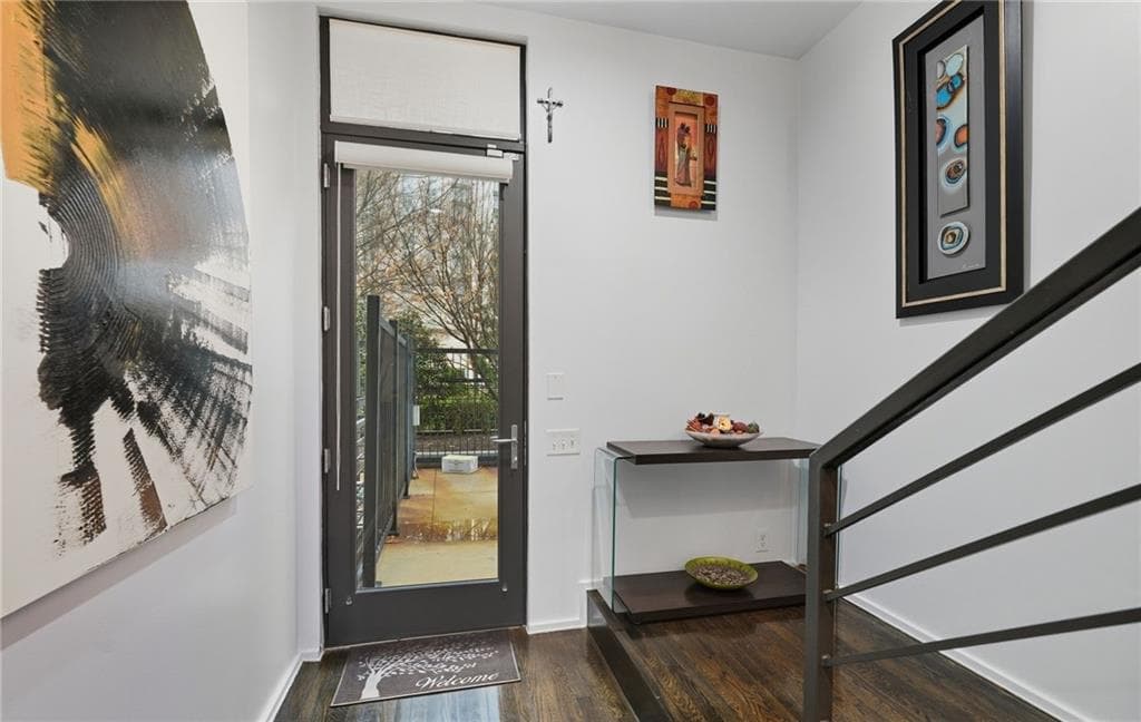 3 bedroom, 4 bathroom, 3,945 sq ft townhouse for rent at 721 Longleaf Drive 1, Atlanta, GA 30342 for $9,150 a month — photo 8