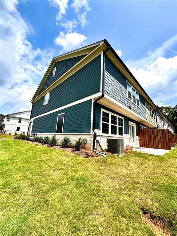 3 bedroom, 3 bathroom, 1,940 sq ft townhouse for rent at 2259 Richmond Row Drive, Suwanee, GA 30024 for $2,500 a month — photo 2