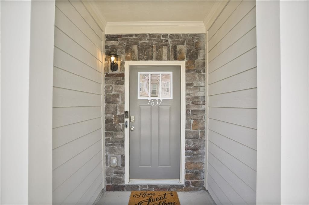 3 bedroom, 3 bathroom, 1,932 sq ft townhouse for rent at 7637 Avalon Boulevard, Fairburn, GA 30213 for $2,400 a month — photo 2