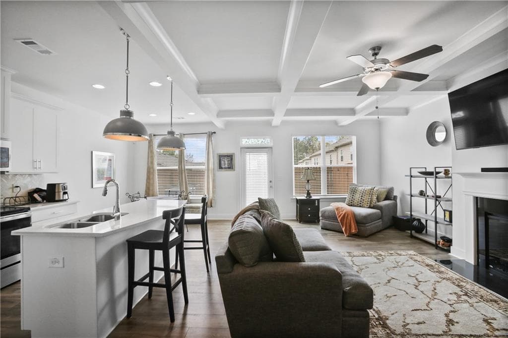3 bedroom, 3 bathroom, 1,932 sq ft townhouse for rent at 7637 Avalon Boulevard, Fairburn, GA 30213 for $2,400 a month — photo 3