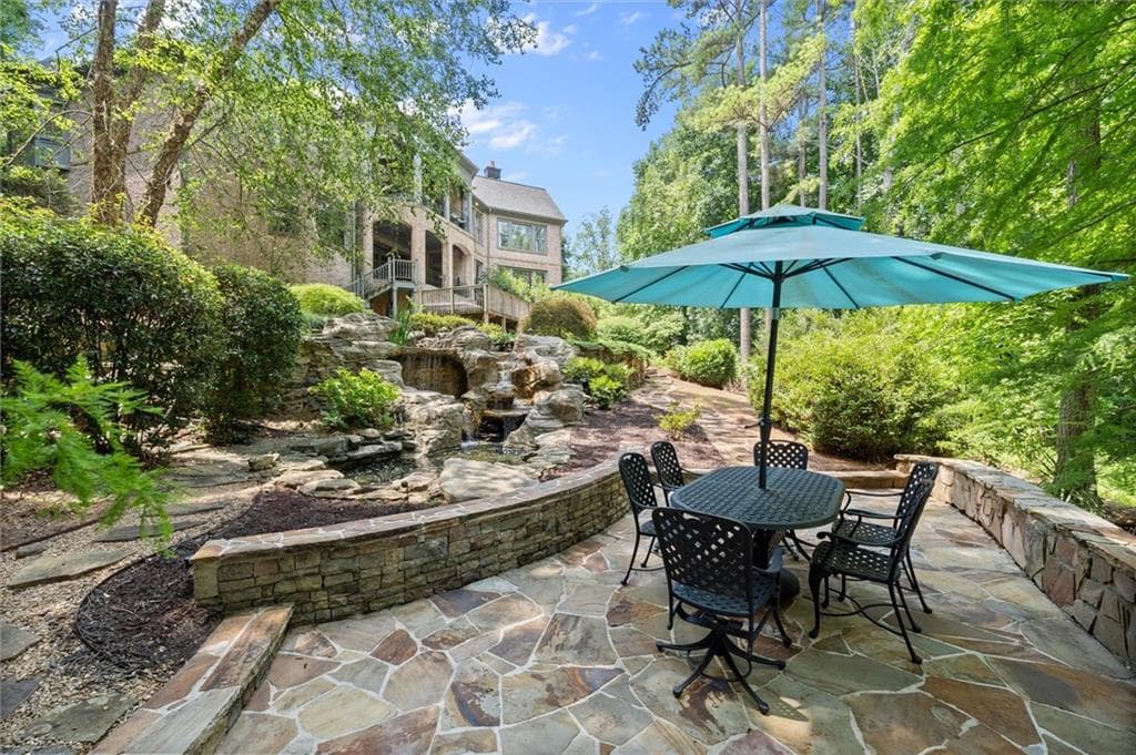 5 bedroom, 7 bathroom, 7,839 sq ft single family residence for sale at 6370 Haddington Lane, Suwanee, GA 30024 — photo 5
