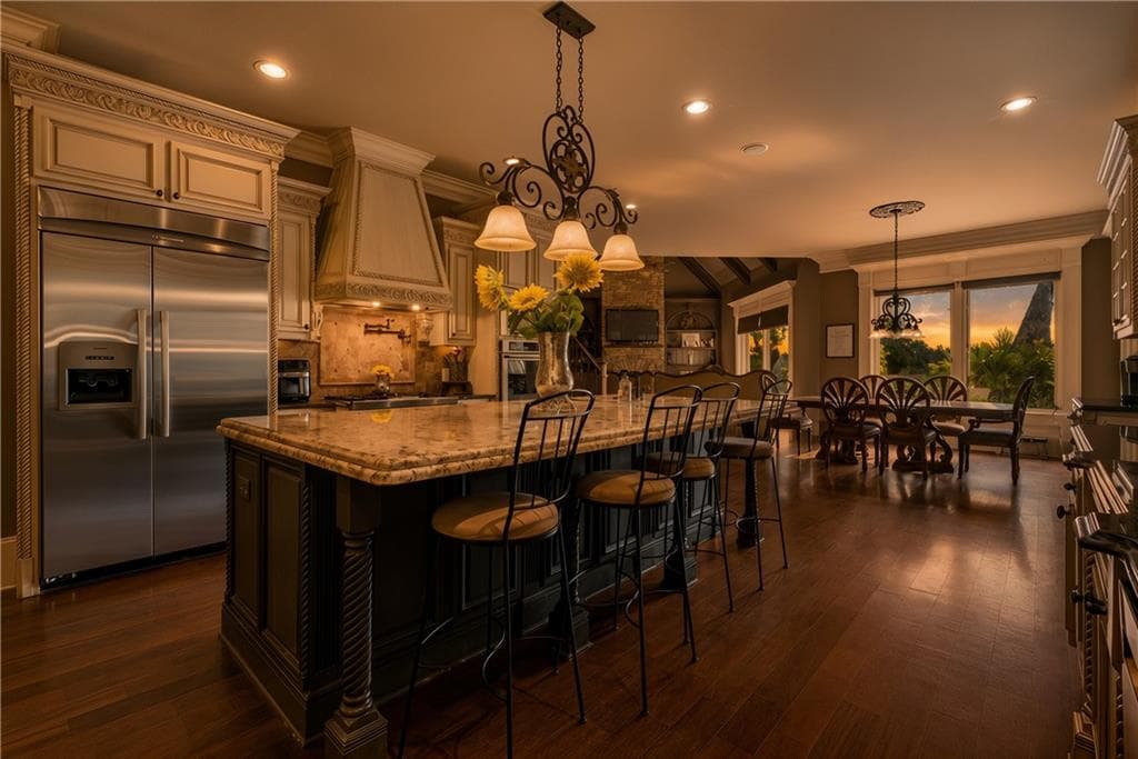 6 bedroom, 7 bathroom, 10,555 sq ft single family residence for sale at 2020 Derby Lane, Braselton, GA 30517 — photo 5
