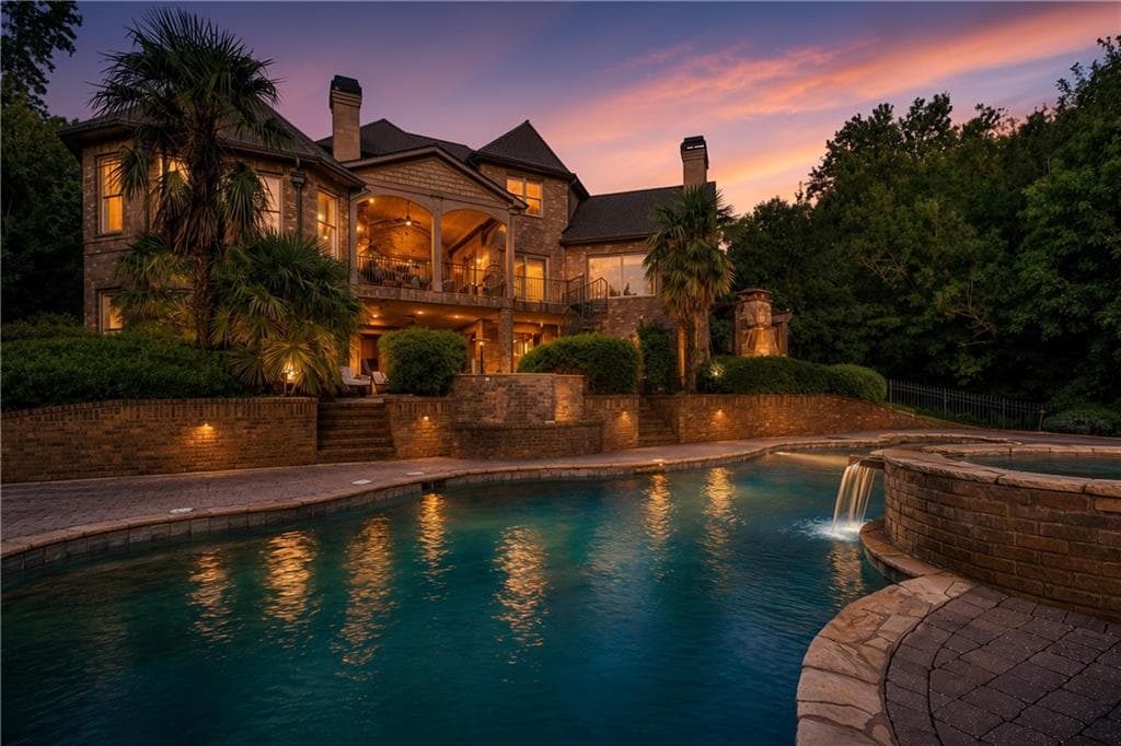 6 bedroom, 7 bathroom, 10,555 sq ft single family residence for sale at 2020 Derby Lane, Braselton, GA 30517 — photo 7