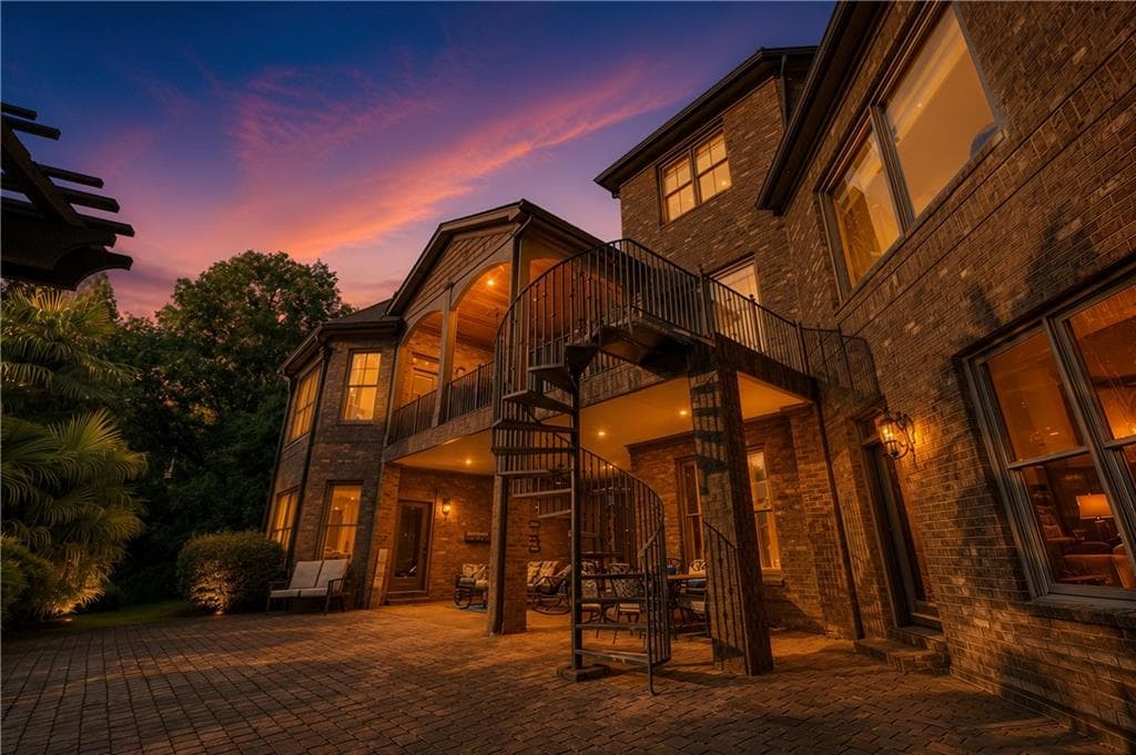 6 bedroom, 7 bathroom, 10,555 sq ft single family residence for sale at 2020 Derby Lane, Braselton, GA 30517 — photo 9