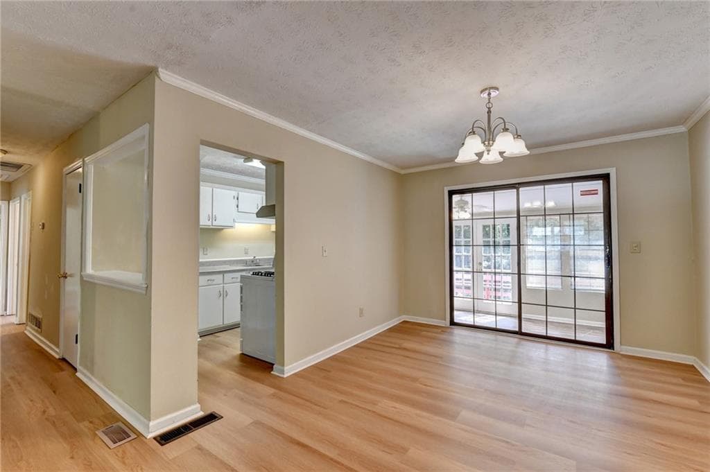 6 bedroom, 4 bathroom, 2,892 sq ft single family residence for sale at 2484 Rhoanoke Drive, Duluth, GA 30096 — photo 9