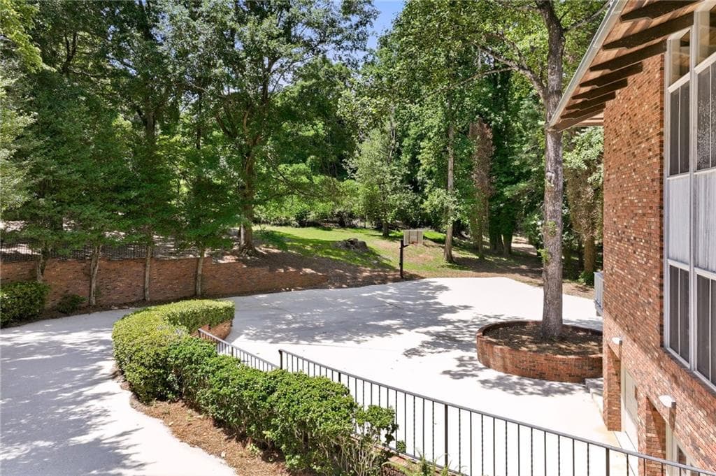 6 bedroom, 7 bathroom, 6,488 sq ft single family residence for sale at 1403 Springdale Road, Gainesville, GA 30501 — photo 8