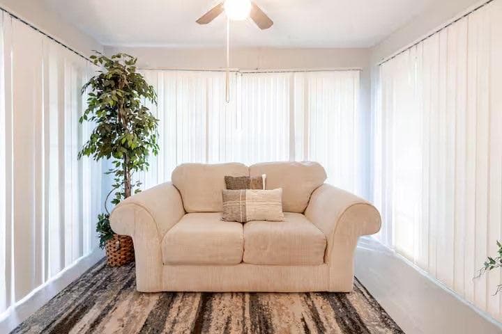 2 bedroom, 1 bathroom, 1,118 sq ft condominium for sale at 1312 Brockett Place, Clarkston, GA 30021 — photo 3