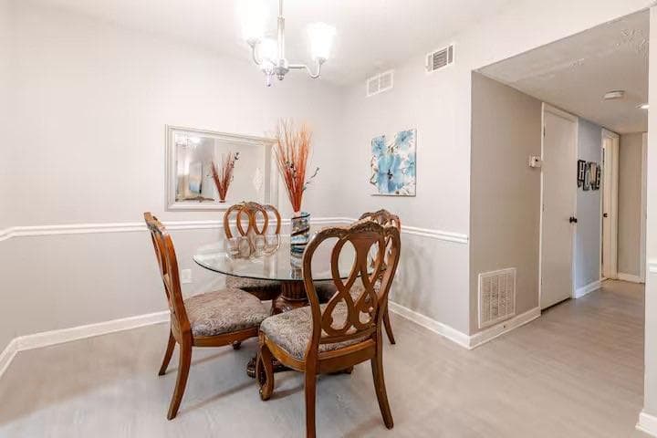 2 bedroom, 1 bathroom, 1,118 sq ft condominium for sale at 1312 Brockett Place, Clarkston, GA 30021 — photo 6